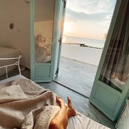 بيت ضيافة Cactus Paros 3*