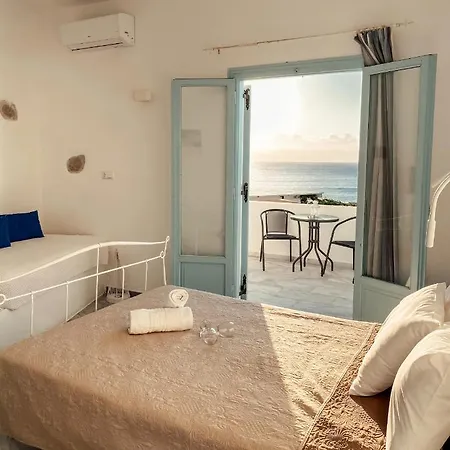 بيت ضيافة Cactus Paros 3*
