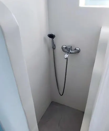 Cactus Paros بيت ضيافة 3*