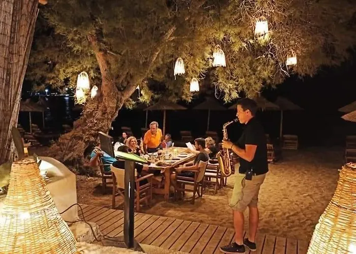 بيت ضيافة Cactus Paros 3*