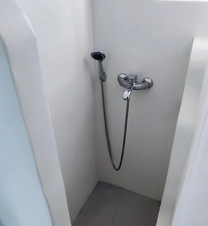 Cactus Paros Gæstehus 2*